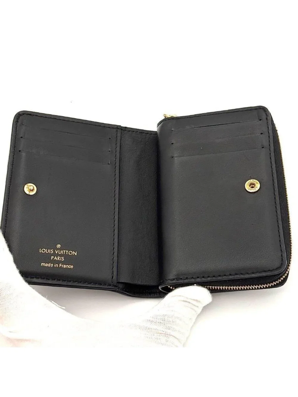 Louis Vuitton Wallet Monogram Coussin Portefeuille Lou Black